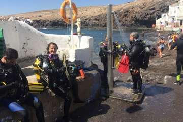 Nueva limpieza de los fondos marinos de Tufia (Foto TA)